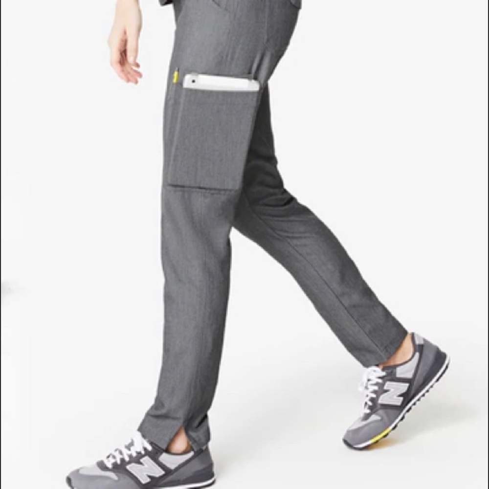 Figs Yola Skinny Scrub Pants with elastic waist